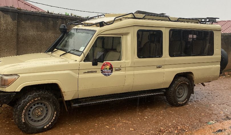 5-Days Fly in Uganda Luxury Safari Experience