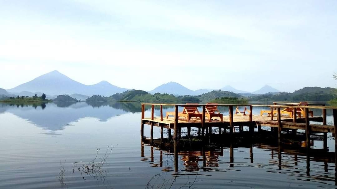 Mutanda Lake Resort