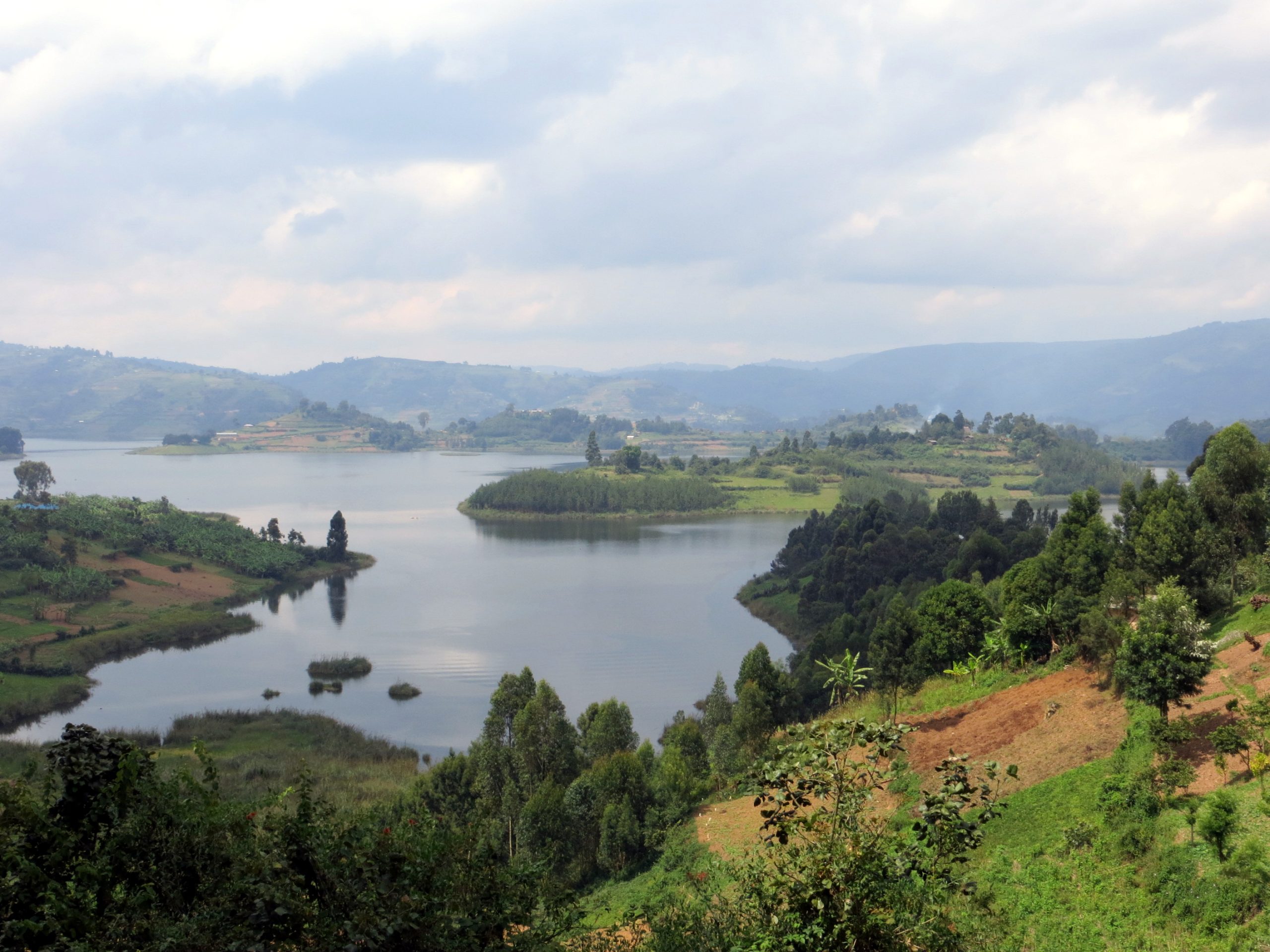 Bunyonyi Lake