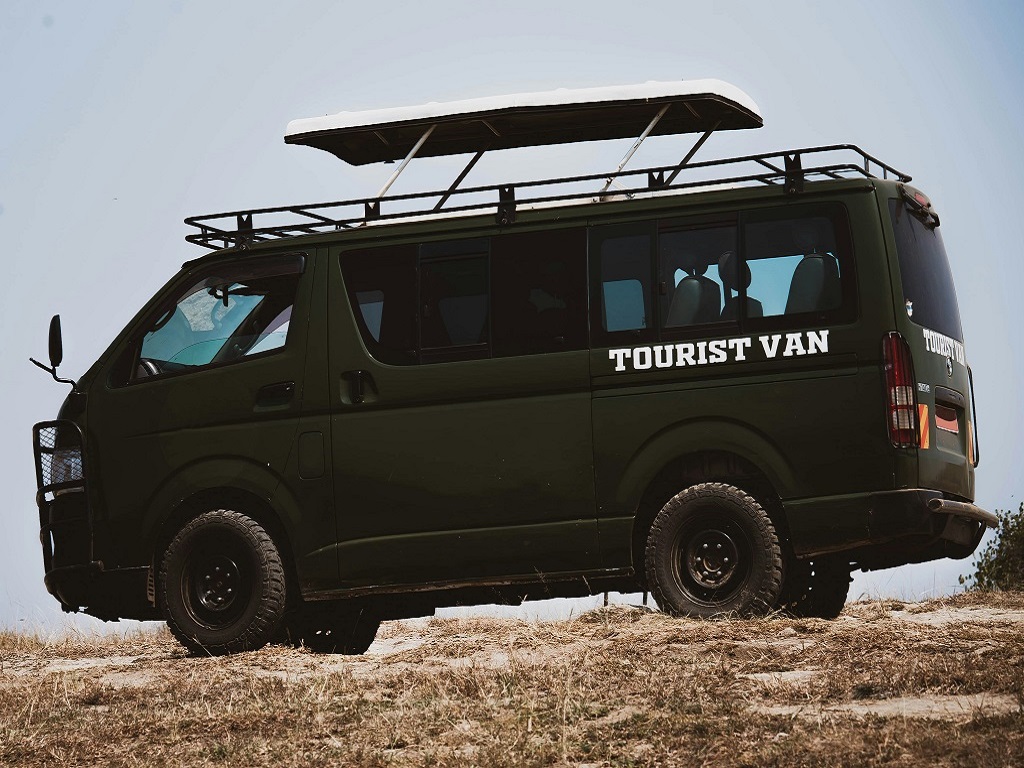 Uganda Tour and Travel