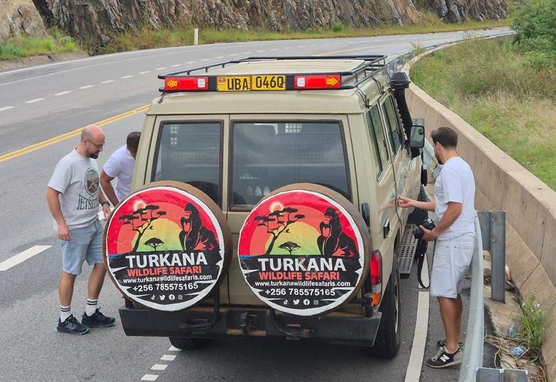 Luxury Safari Guide Uganda