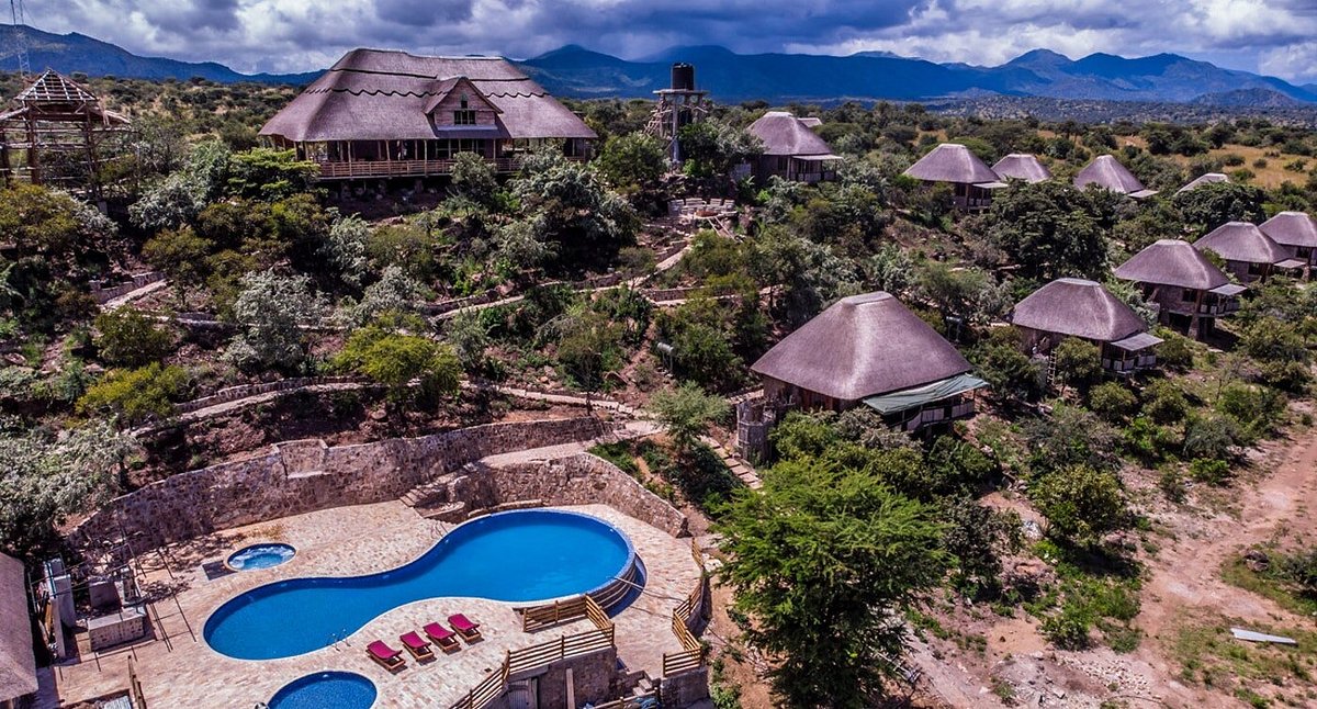 Apoka Luxury Lodge Kidepo