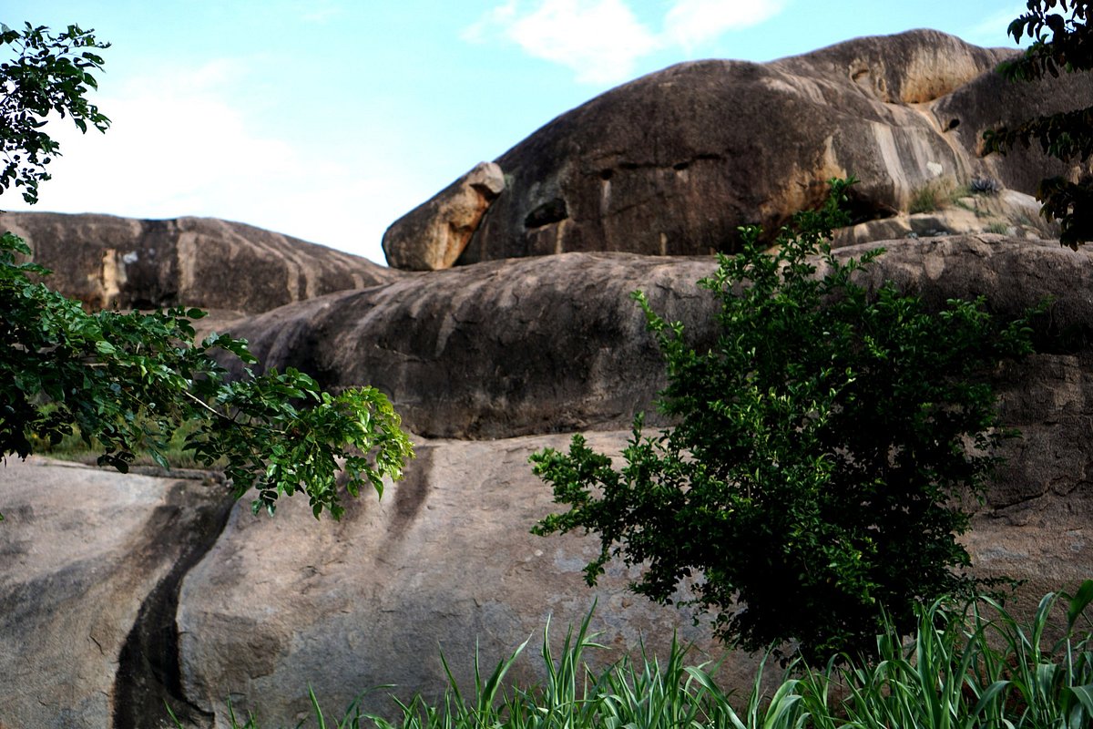 Nyero Rock Paintings Tour